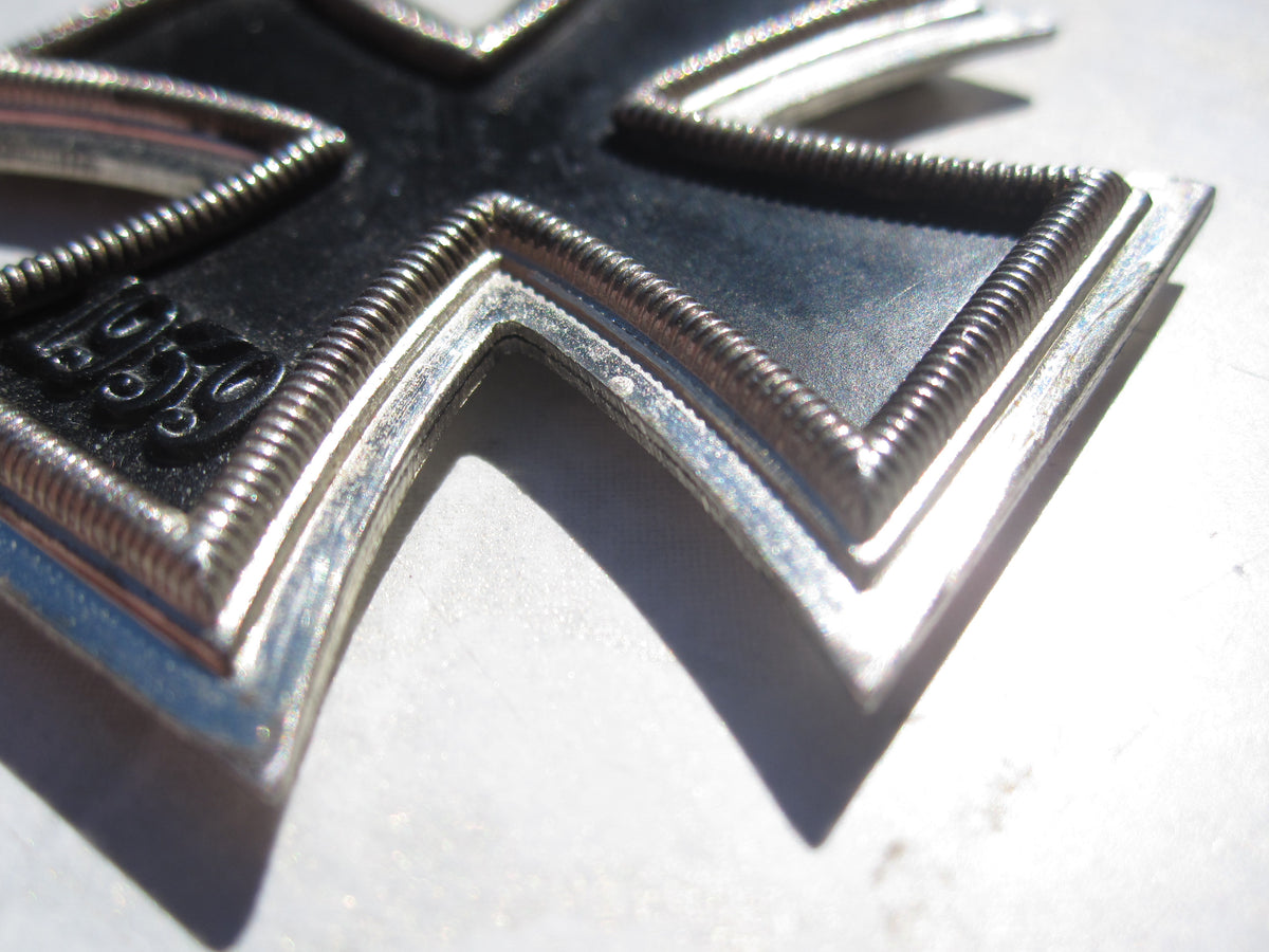 Ritterkreuz des Eisernen Kreuzes 1939 - Anfertigung- NACH 1945????