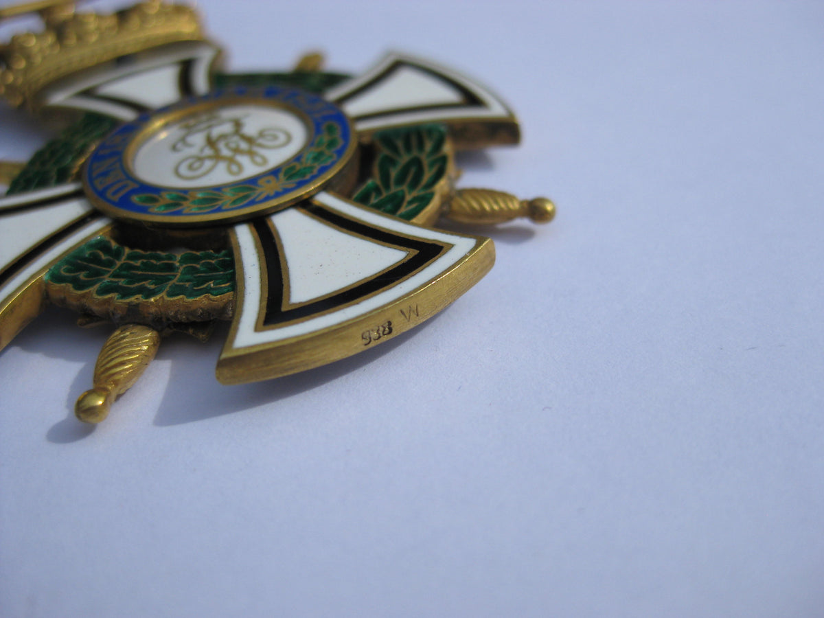 Ritterkreuz Hausorden von Hohenzollern im Verleihungsetui