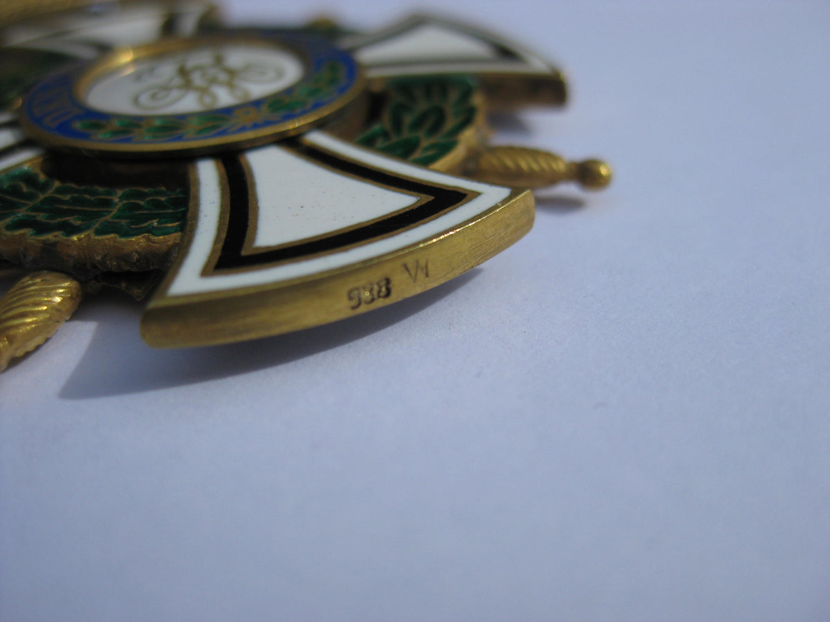 Ritterkreuz Hausorden von Hohenzollern im Verleihungsetui
