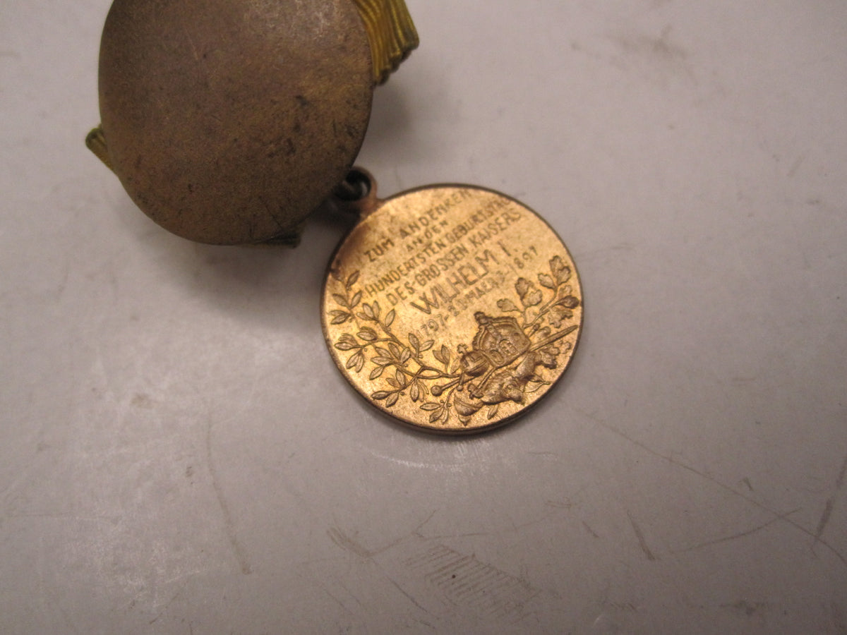 H.W.  -  -  Miniatur Miniaturkettchen Miniaturkette Centenarmedaille
