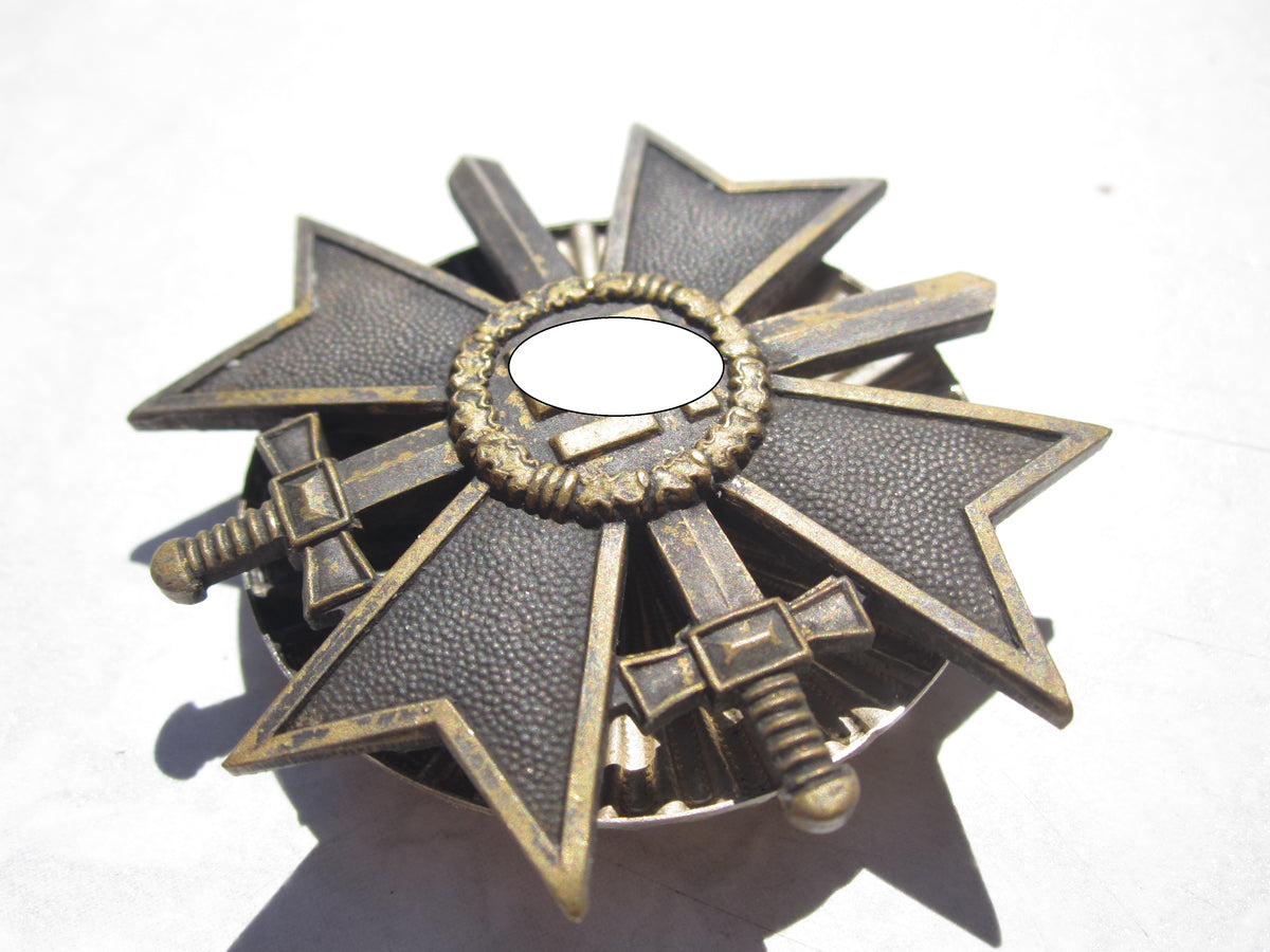 Kriegsverdienstkreuz 1.Klasse mit Schwertern an SCHRAUBSCHEIBE