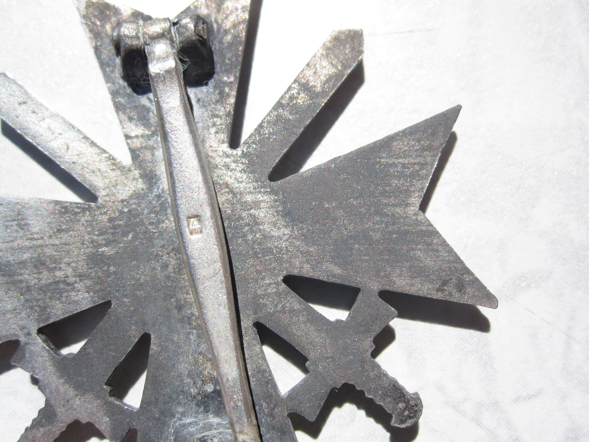 Kriegsverdienstkreuz 1.Klasse mit Schwertern (KVK1/39) Hersteller: &quot;4&quot;