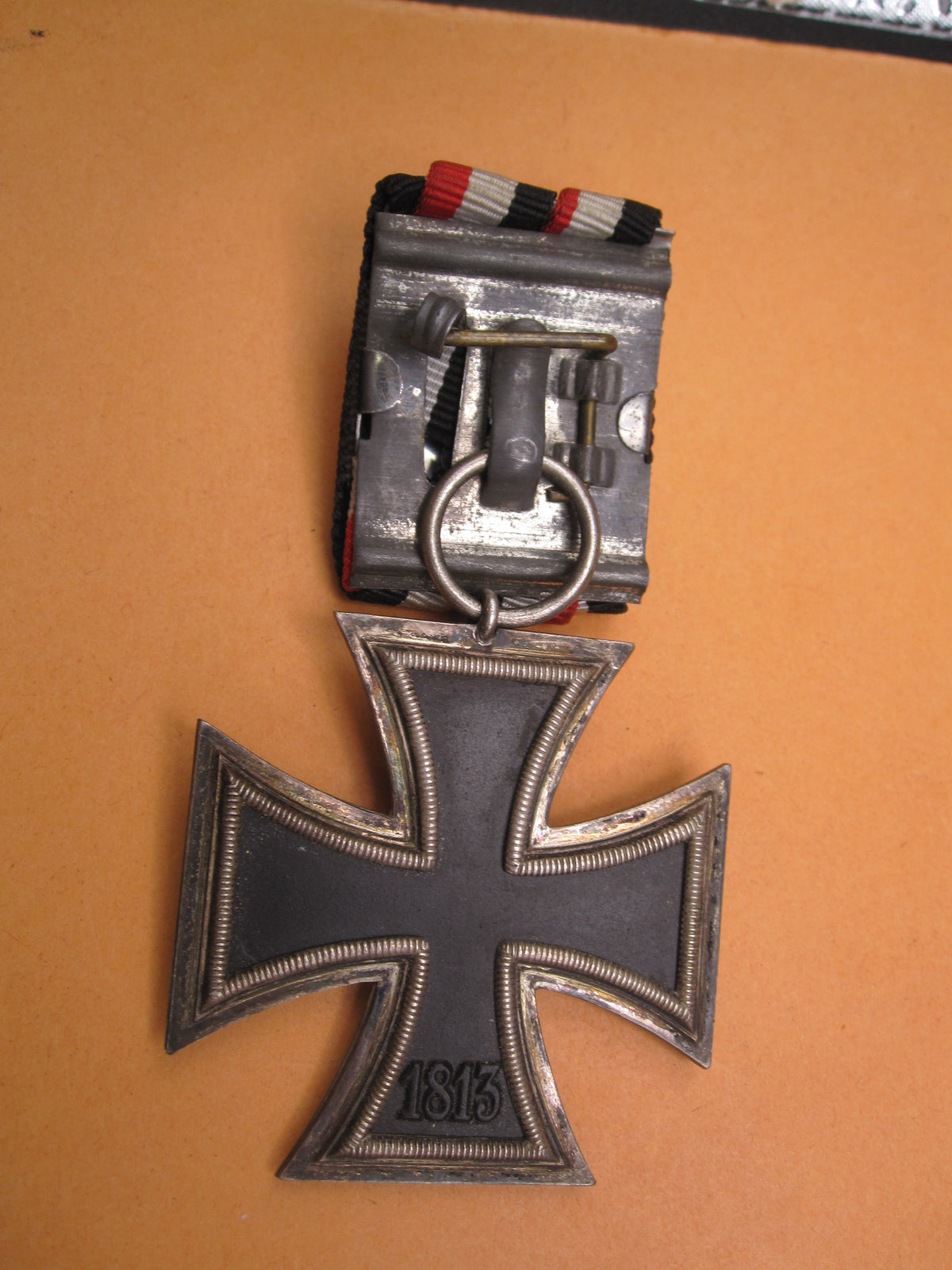 Eisernes Kreuz 2.Klasse 1939 (EK2/39) an Einzelordenspange &amp; Trägerfoto