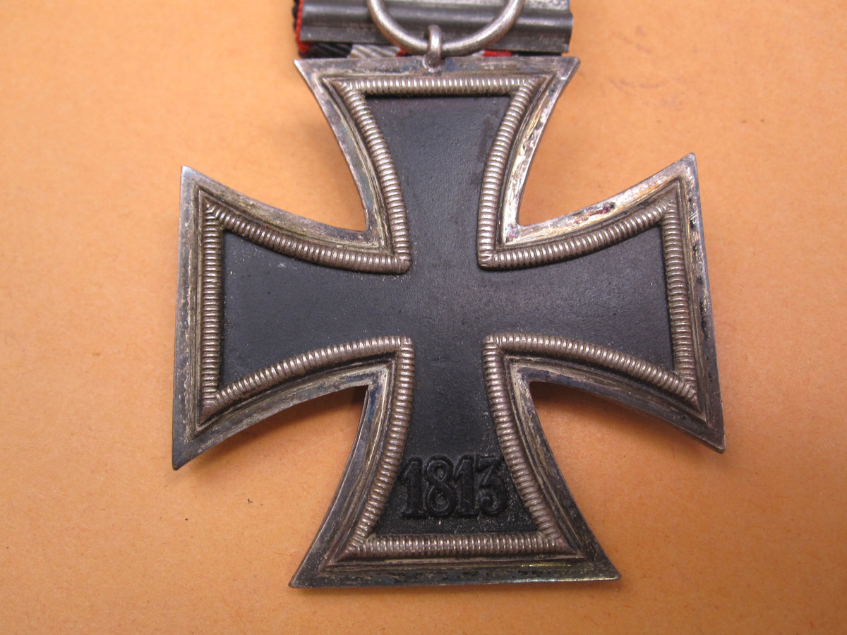 Eisernes Kreuz 2.Klasse 1939 (EK2/39) an Einzelordenspange &amp; Trägerfoto