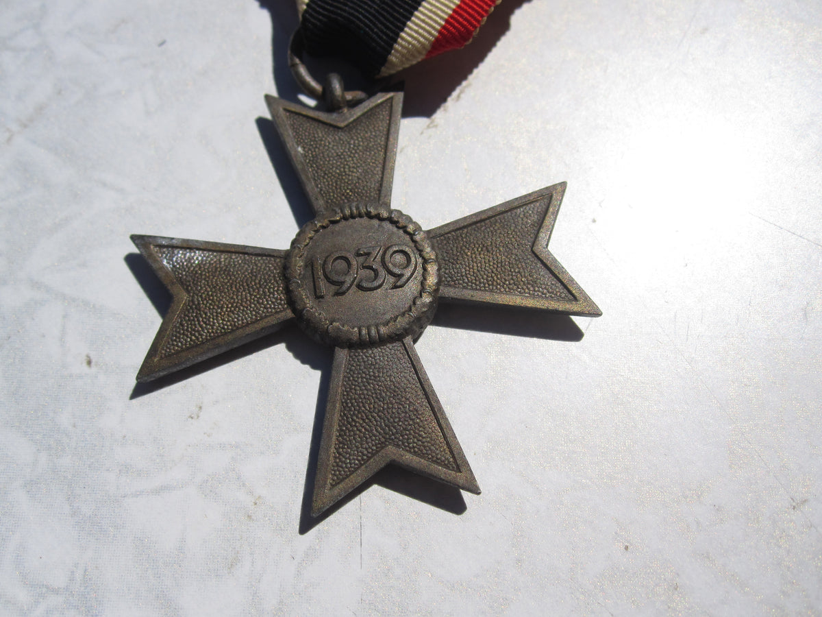 Kriegsverdienstkreuz 2.Klasse OHNE Schwertern KVK2/39 Hersteller "65"