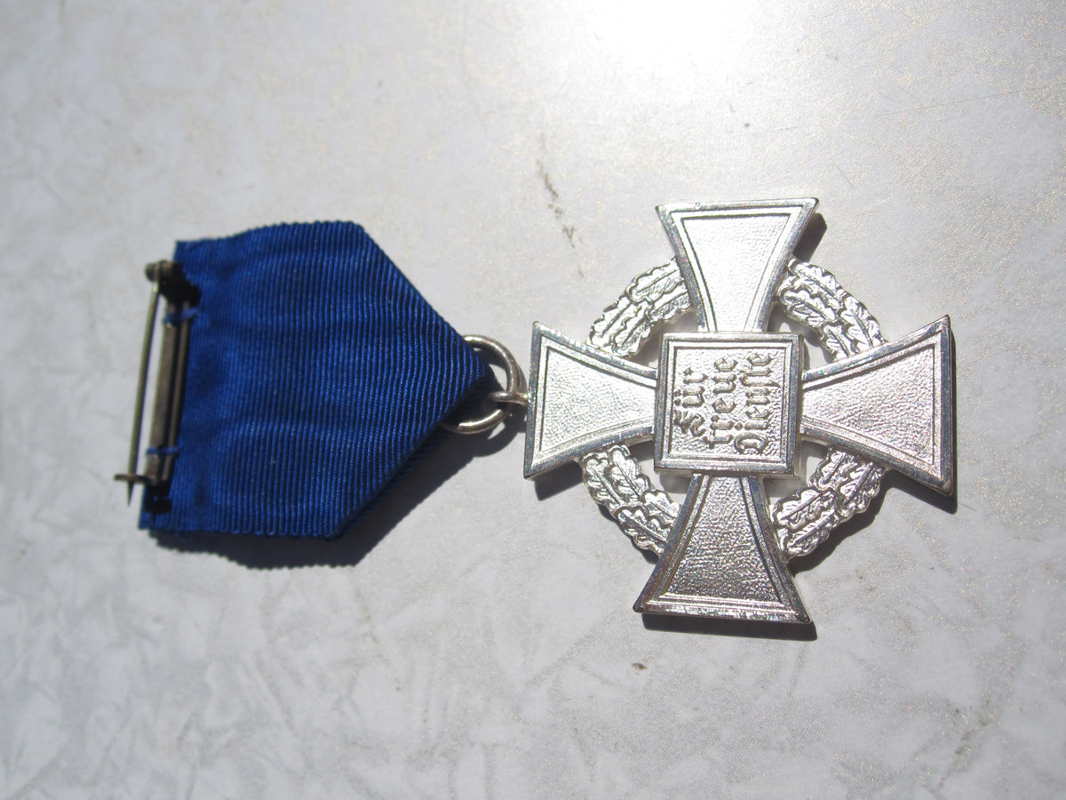 Treudienst-Ehrenzeichen für 25 Jahre in Verleihungsschachtel Hersteller: Franz Reischauer