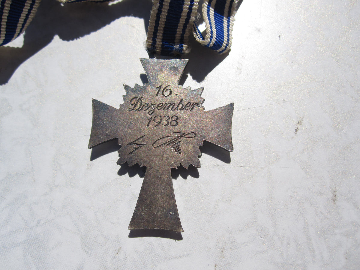 Ehrenkreuz der deutschen Mutter / Mutterkreuz in Silber / Zweite Stufe