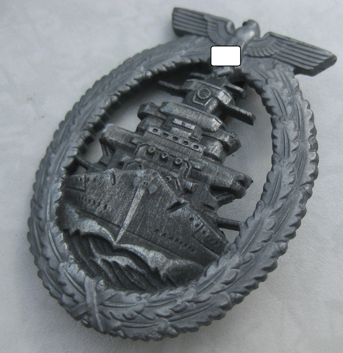 Flottenkriegsabzeichen unbekannter Hersteller -Halbhohl-!!
