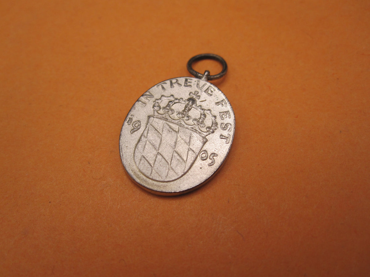 H.W.  -  -  Miniaturorden Bayern Luitpoldmedaille in Silber 1905