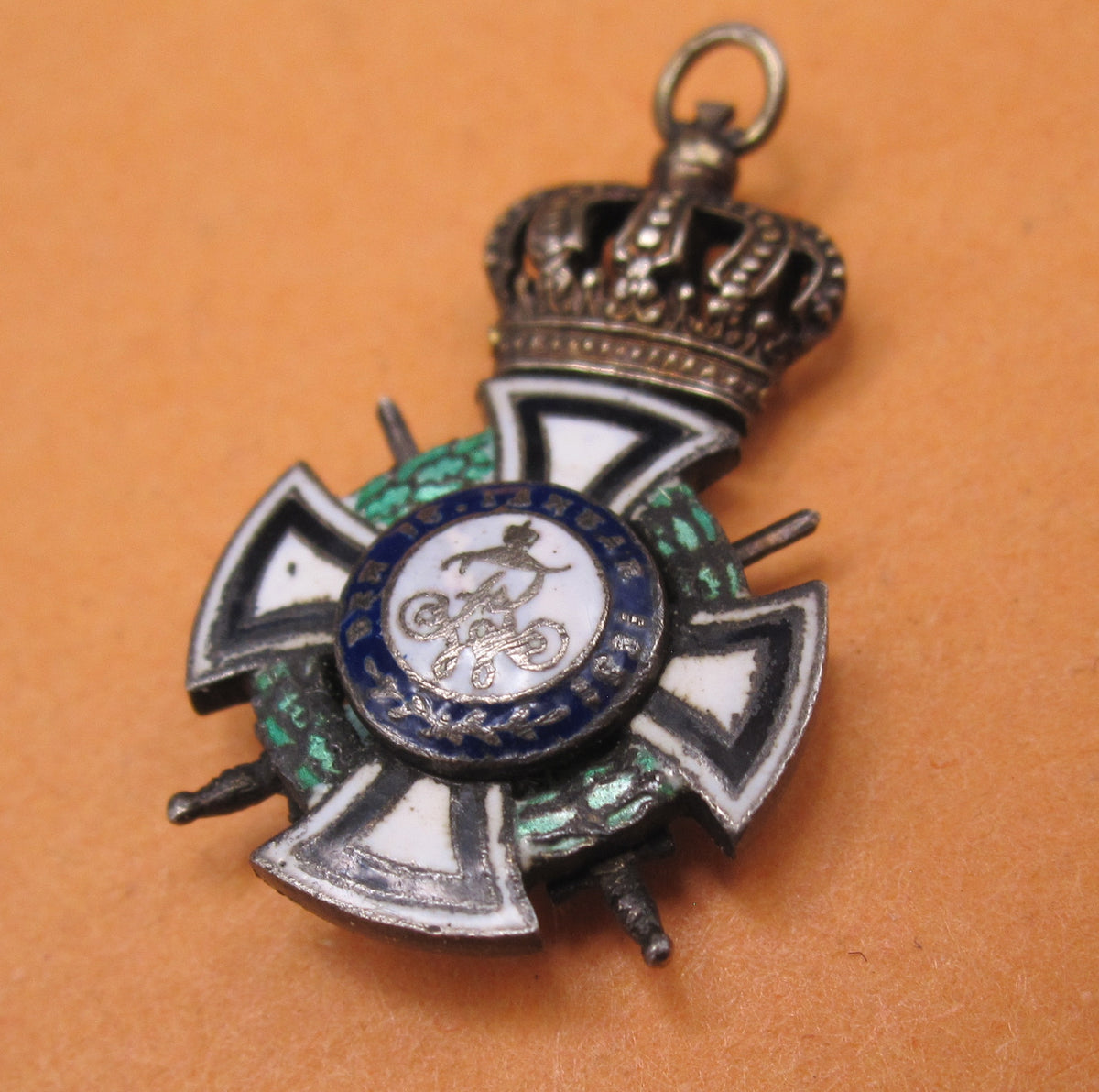 H.W.  -  -  Miniaturorden Hausorden von Hohenzollern Ritterkreuz Miniatur