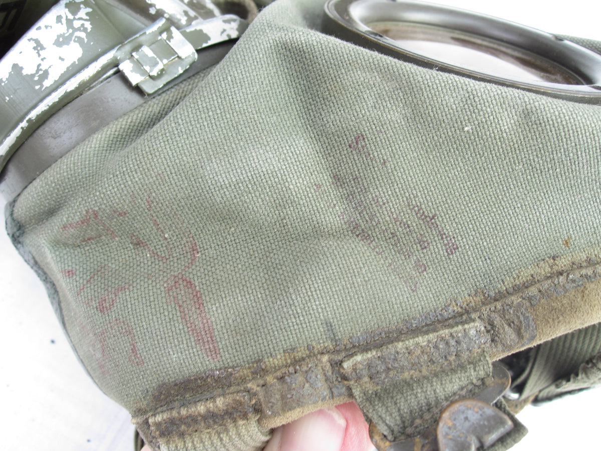 Originale Gasmaske der Wehrmacht / 2.Weltkrieg mit Zubehör