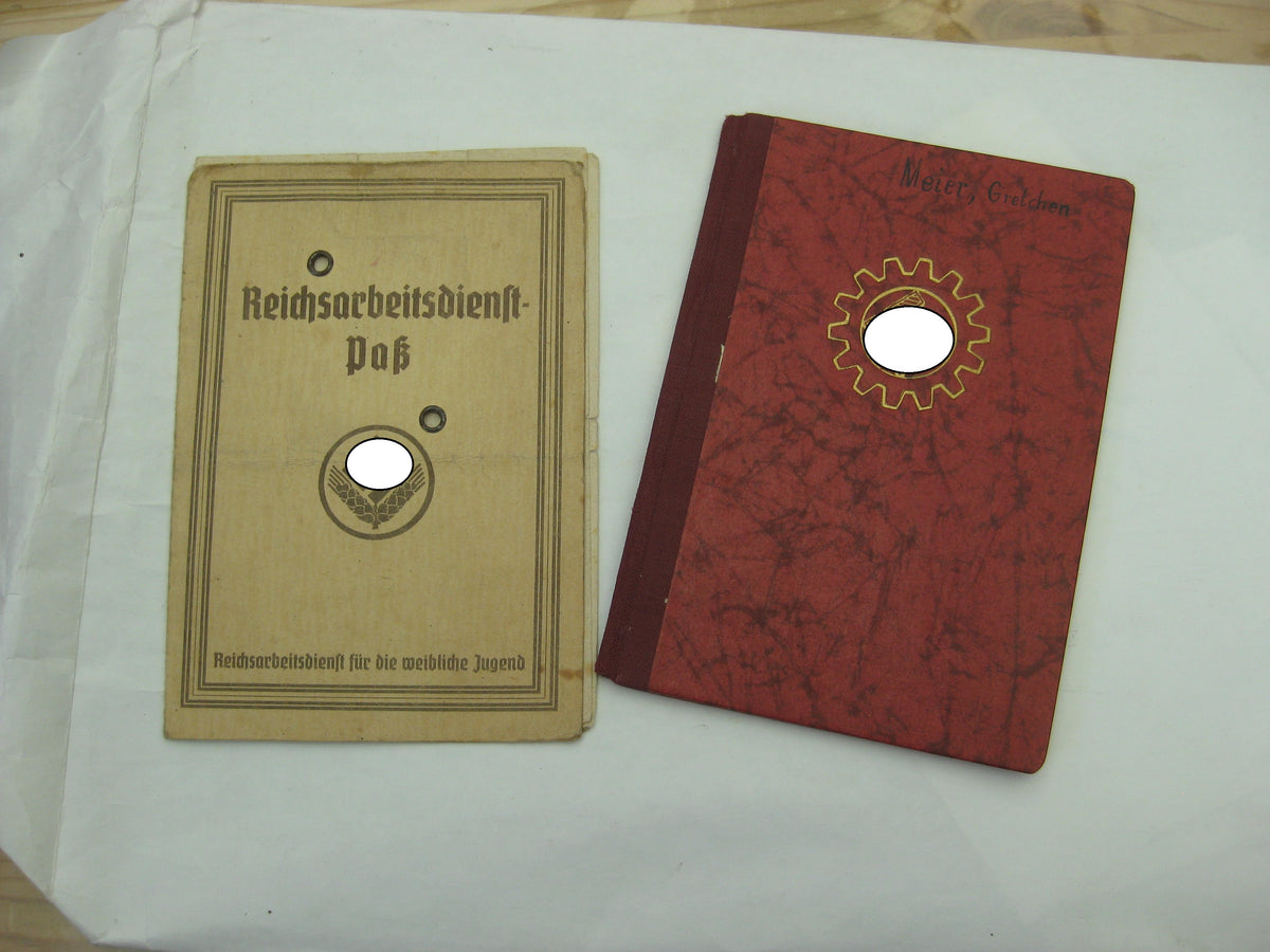 Arbeitsdienstpaß weiblicher Reichsarbeitsdienst (RADwJ)1940