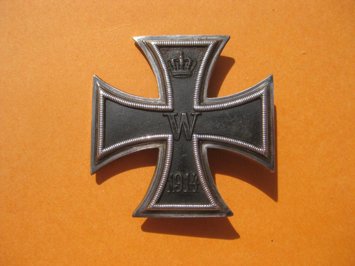 Seltene Variante mit DOPPELSTEMPEL Eisernes Kreuz 1.Klasse von 1914 (EK1/14) Hersteller: "WS" &amp; "M"   --- H.W.