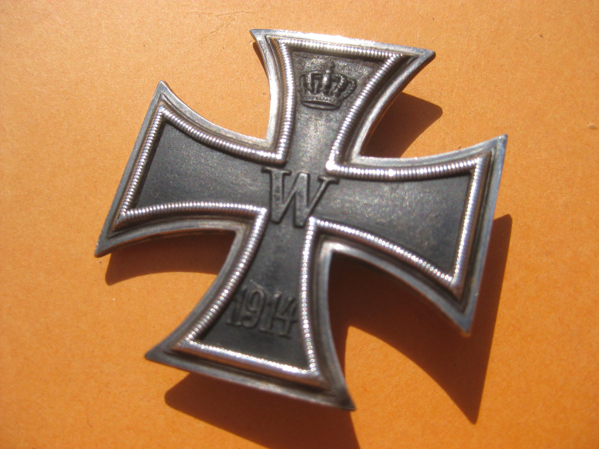 Seltene Variante mit DOPPELSTEMPEL Eisernes Kreuz 1.Klasse von 1914 (EK1/14) Hersteller: "WS" &amp; "M"   --- H.W.