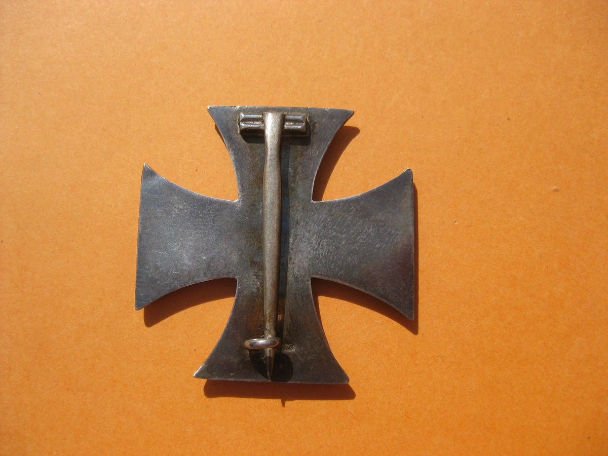 Seltene Variante mit DOPPELSTEMPEL Eisernes Kreuz 1.Klasse von 1914 (EK1/14) Hersteller: "WS" &amp; "M"   --- H.W.
