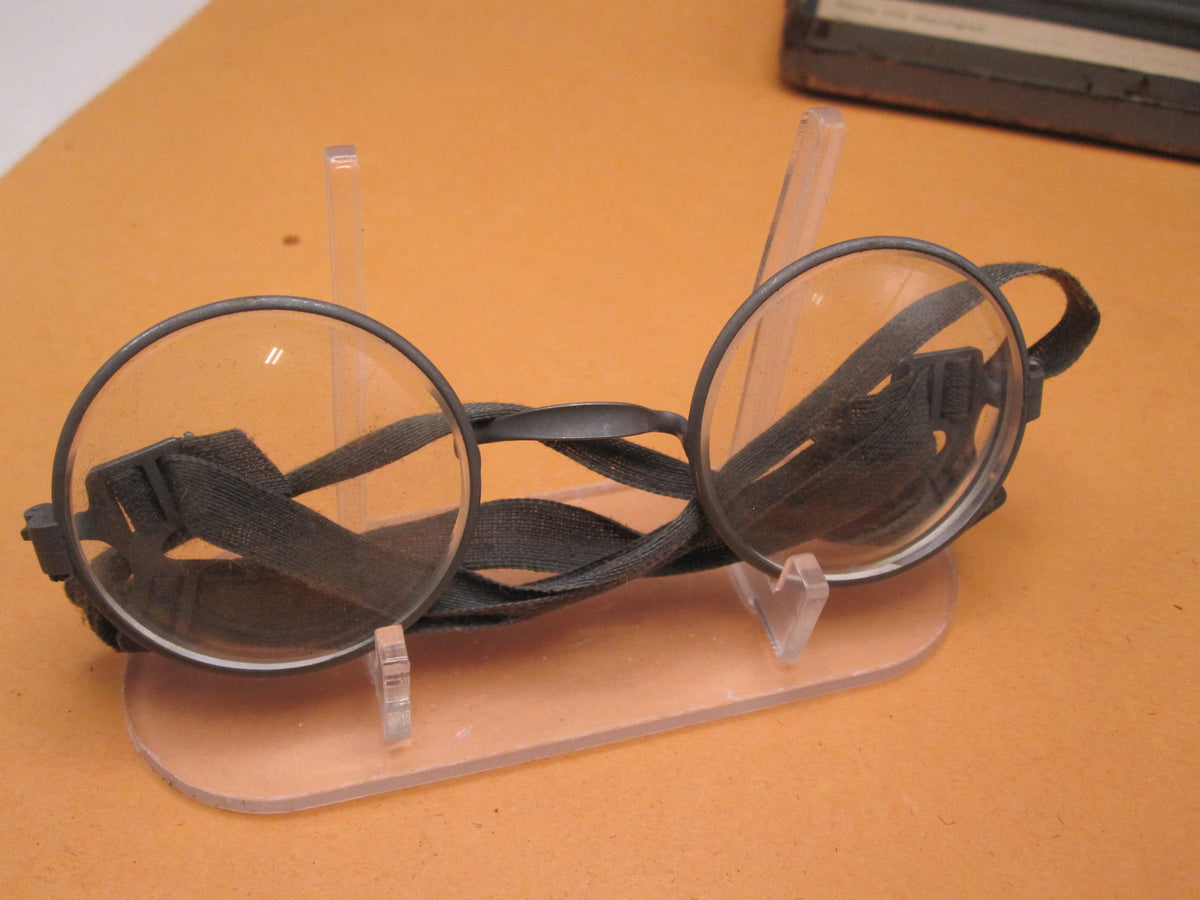 Originale &amp; alte Maskenbrille der Wehrmacht