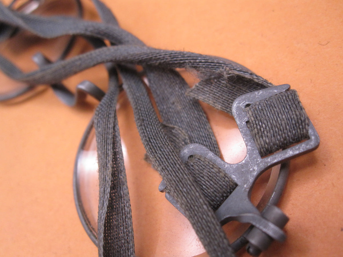 Originale &amp; alte Maskenbrille der Wehrmacht