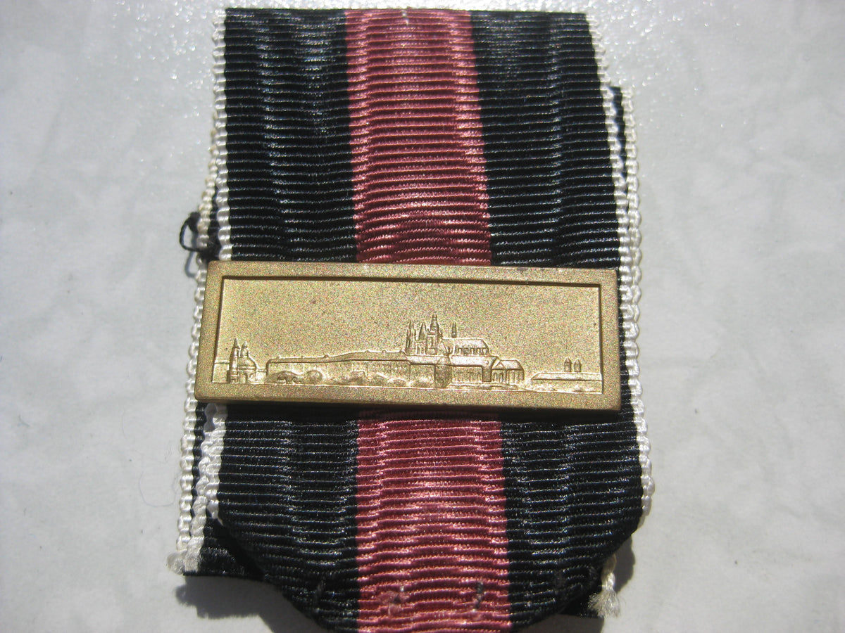 H.W.  -  -  Medaille 1. Oktober 1938 / Oktobermedaille Sudetenmedaille