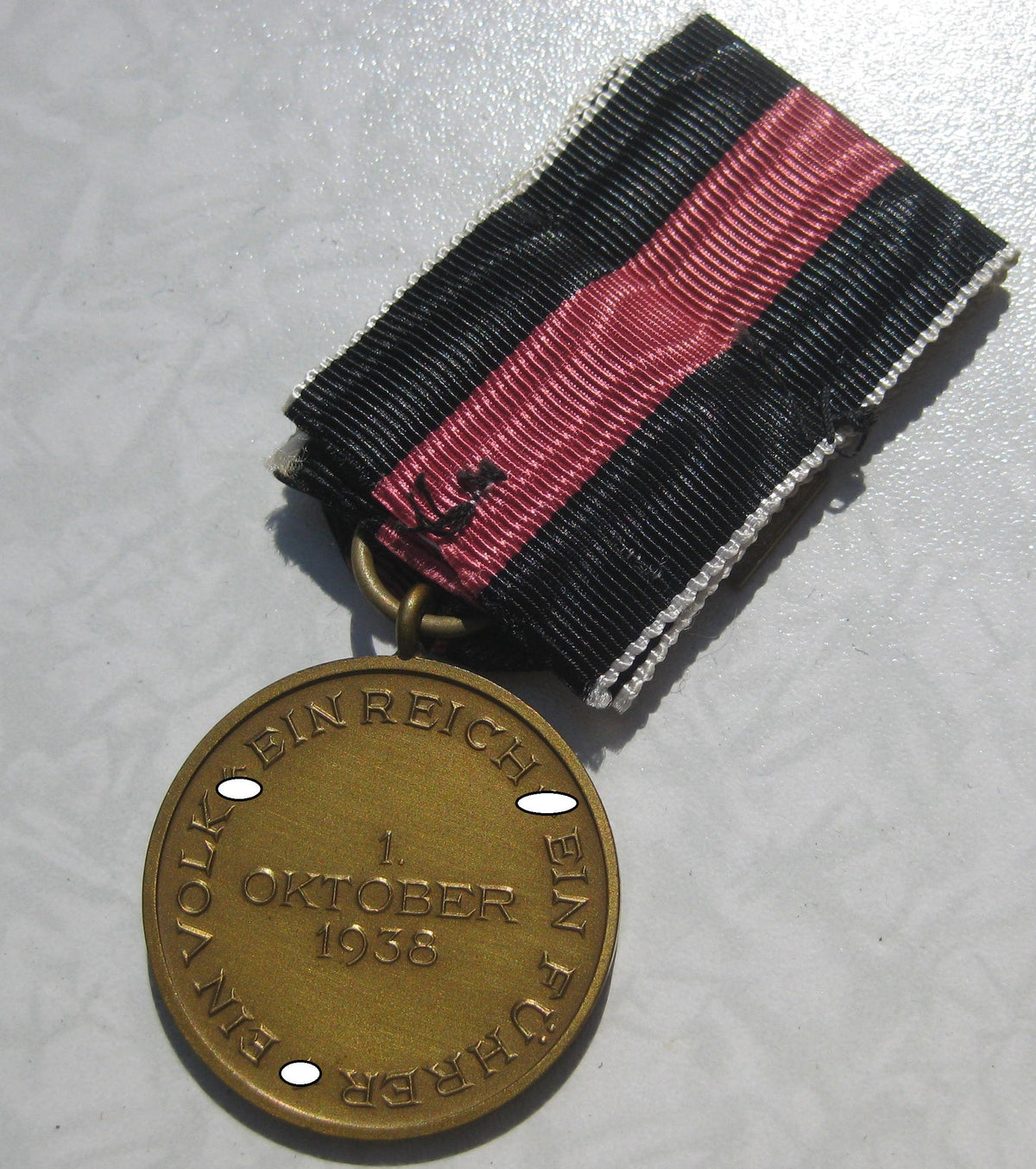 H.W.  -  -  Medaille 1. Oktober 1938 / Oktobermedaille Sudetenmedaille