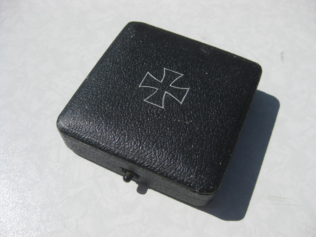 Eisernes Kreuz 1.Klasse 1939 Hersteller: &quot;L/59&quot;  (EK1/39) im Verleihungsetui