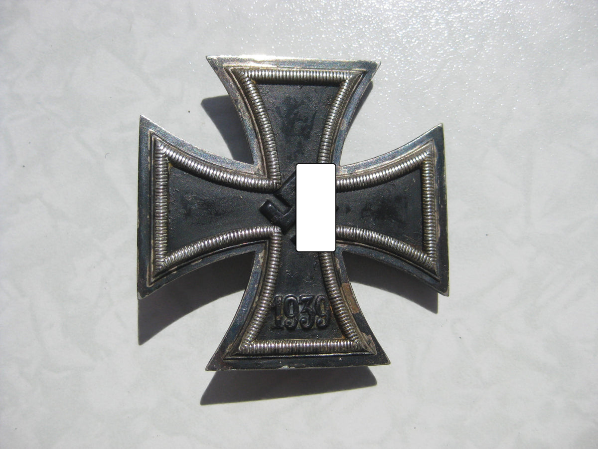 Eisernes Kreuz 1.Klasse 1939 Hersteller: &quot;L/59&quot;  (EK1/39) im Verleihungsetui