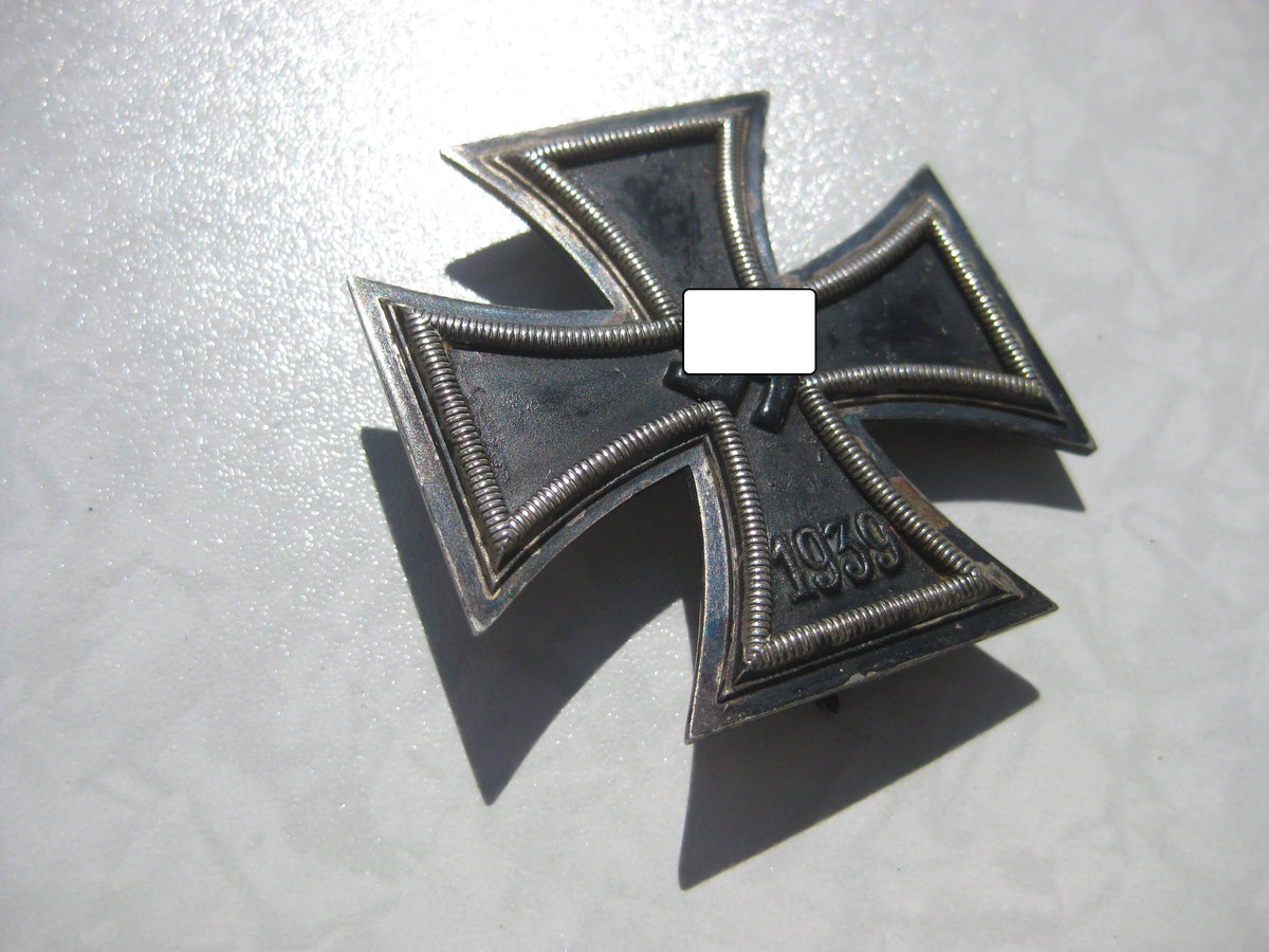 Eisernes Kreuz 1.Klasse 1939 Hersteller: &quot;L/59&quot;  (EK1/39) im Verleihungsetui