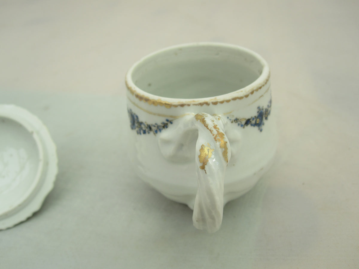 Porzellantasse mit mir unbekanntem Adelswappen ?? Freiherrenkrone