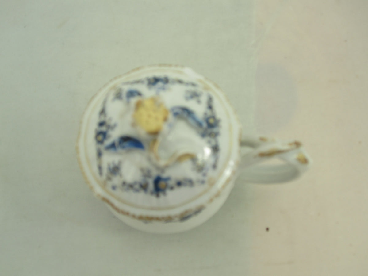 Porzellantasse mit mir unbekanntem Adelswappen ?? Freiherrenkrone