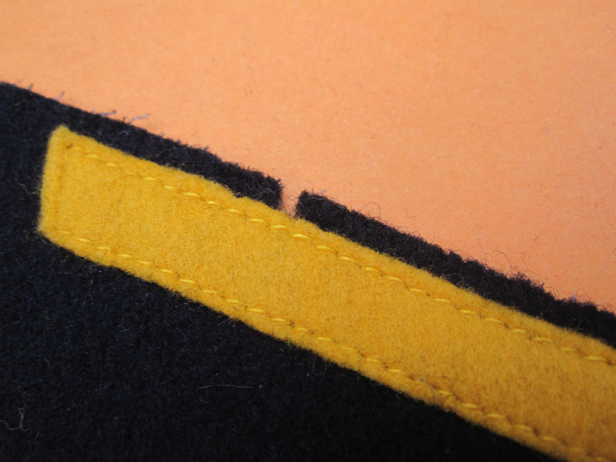 H.W.  -  -   ORIGINAL Abzeichen Artillerielaufbahn