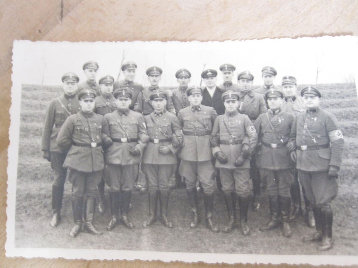 Kriegerbund / Stahlhelmbund / Sturmabteilung ??  Uniformfoto
