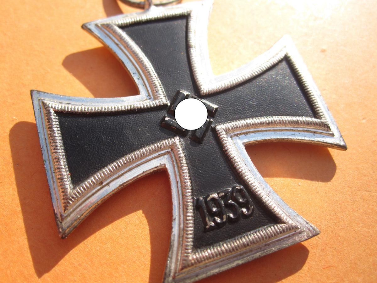 Schinkelkreuz Eisernes Kreuz 2.Klasse 1939 -EXTREM SELTENE VARIANTE- !! EINTEILIG !! (EK2/39) Mint Condition