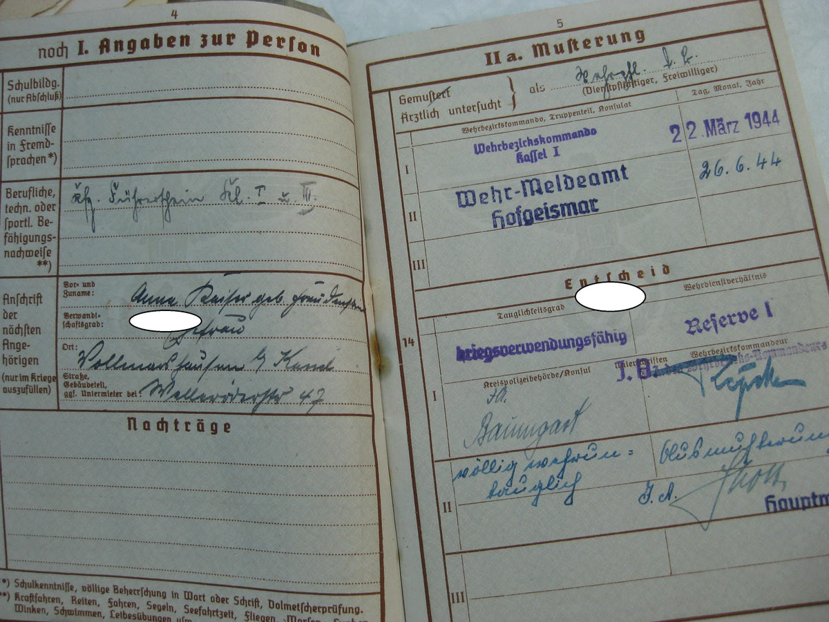 Verleihungsurkunde zur Kriegsverdienstmedaille &amp; Wehrpaß Kassel