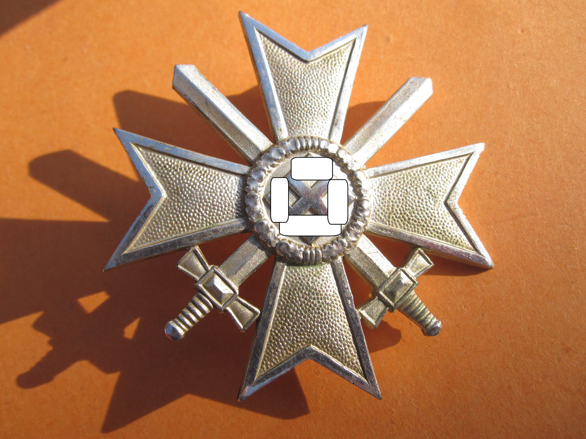 Kriegsverdienstkreuz 1.Klasse mit Schwertern (KVK1/39) Hersteller: "43“ Mint Condition