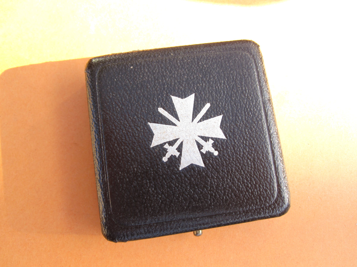 Kriegsverdienstkreuz 1.Klasse mit Schwertern (KVK1/39) leeres Verleihungsetui