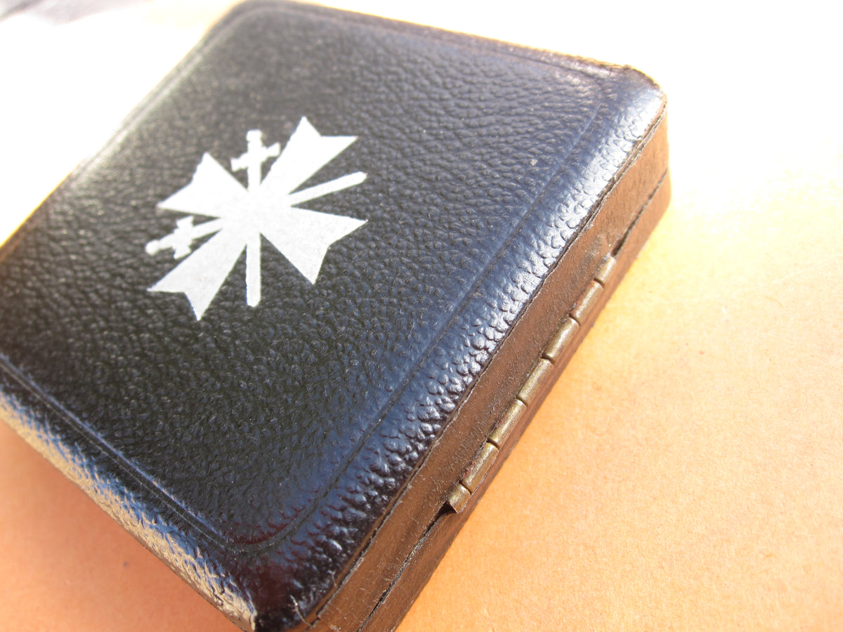 Kriegsverdienstkreuz 1.Klasse mit Schwertern (KVK1/39) leeres Verleihungsetui