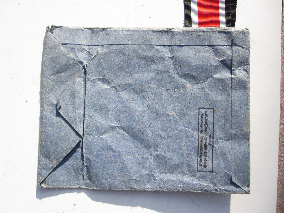 Eisernes Kreuz 2.Klasse 1939 (EK2/39) Hersteller: &quot;25&quot; in Verleihungstüte