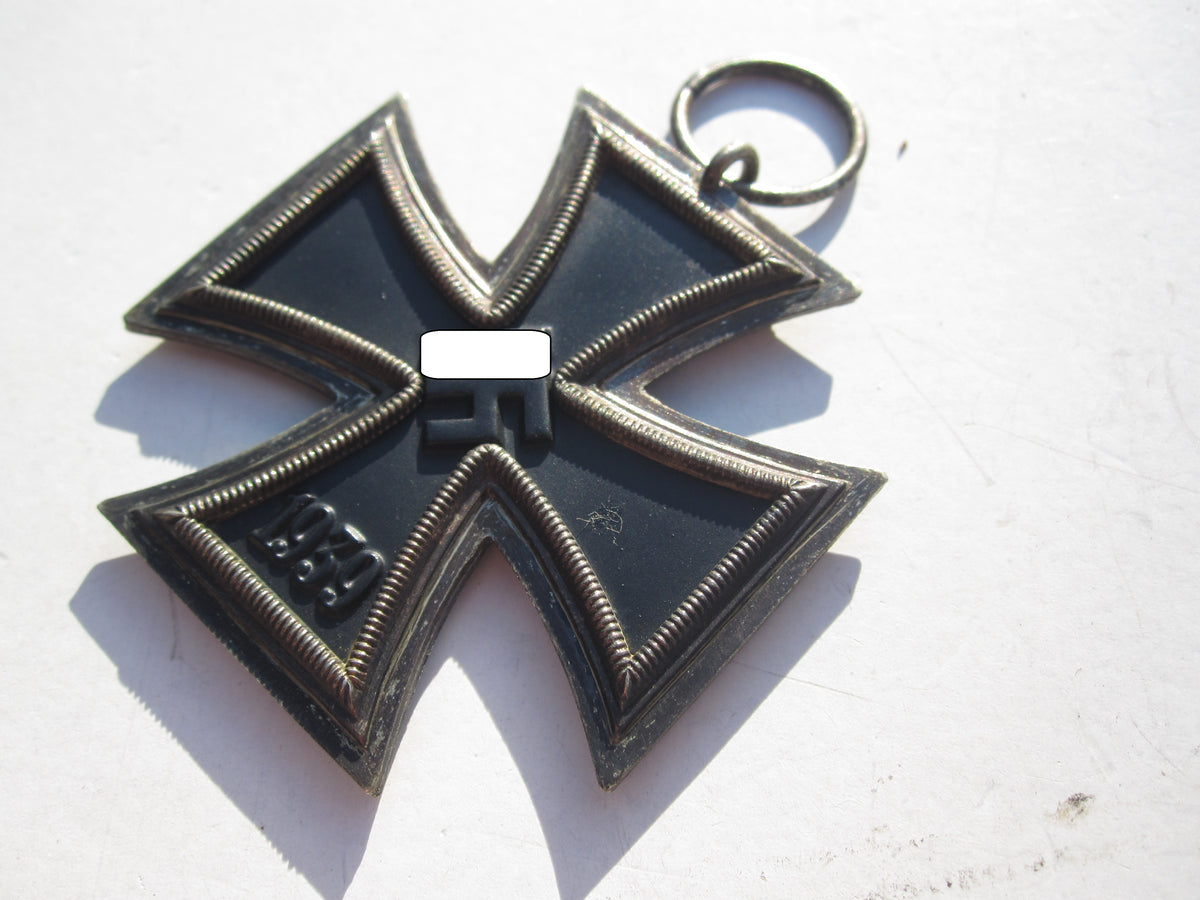 Eisernes Kreuz 2.Klasse 1939 (EK2/39) Hersteller: &quot;L/22&quot; in EXTREM SELTENER LDO Verleihungstüte