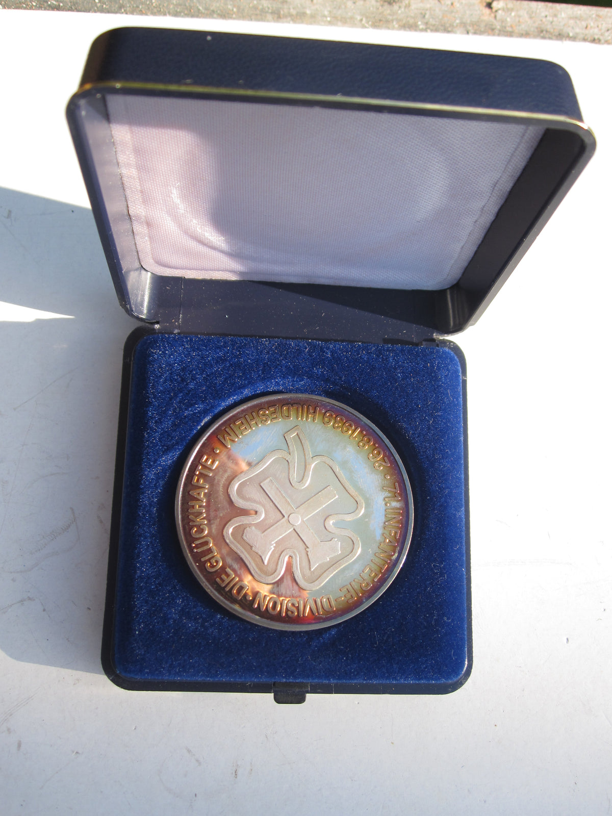 Seltene Erinnerungsmedaille der 71. Infanterie Division 1000er FEINSILBER