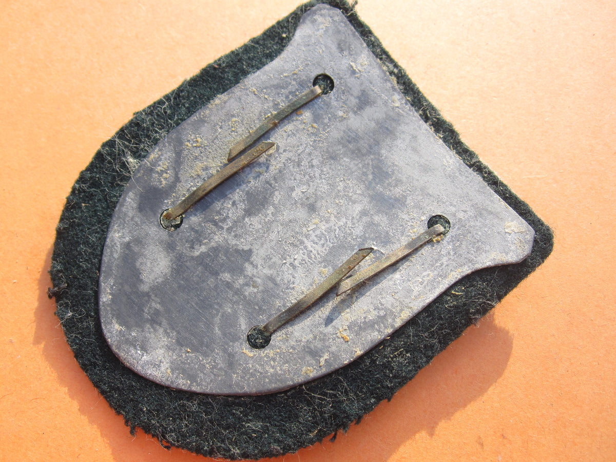 Krimschild 1941/1942 Hersteller: Wilhelm Deumer