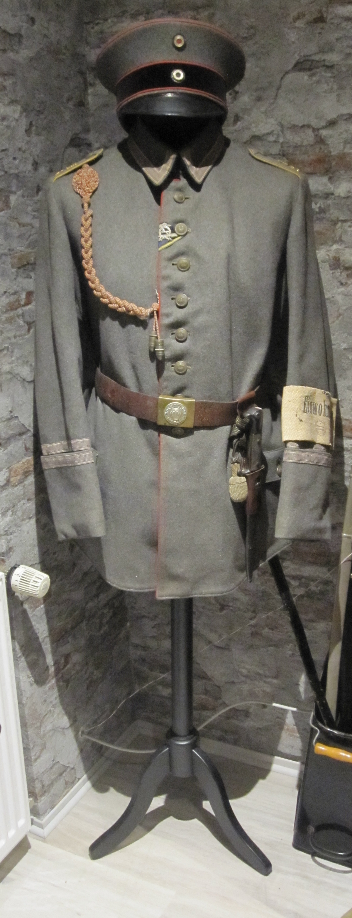 Büste zur Uniformausstellung / Uniformbüste / Schneiderbüste / Schneiderbüste / Schaufensterpuppe