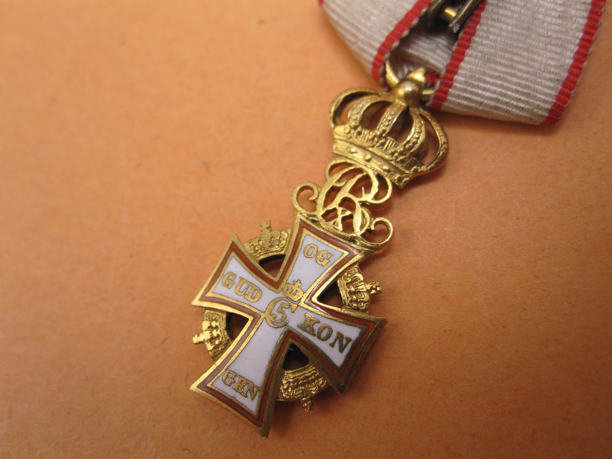 ORIGINALE Miniatur Dänemark Dannebrog Orden Ritterkreuz GOLD
