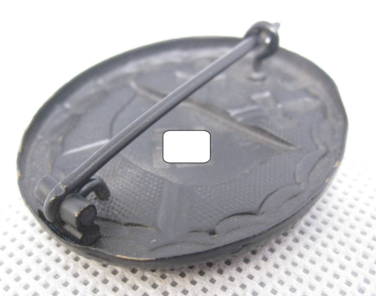 Verwundetenabzeichen 1939 in Schwarz Hersteller: &quot;L/11&quot; Mint Condition