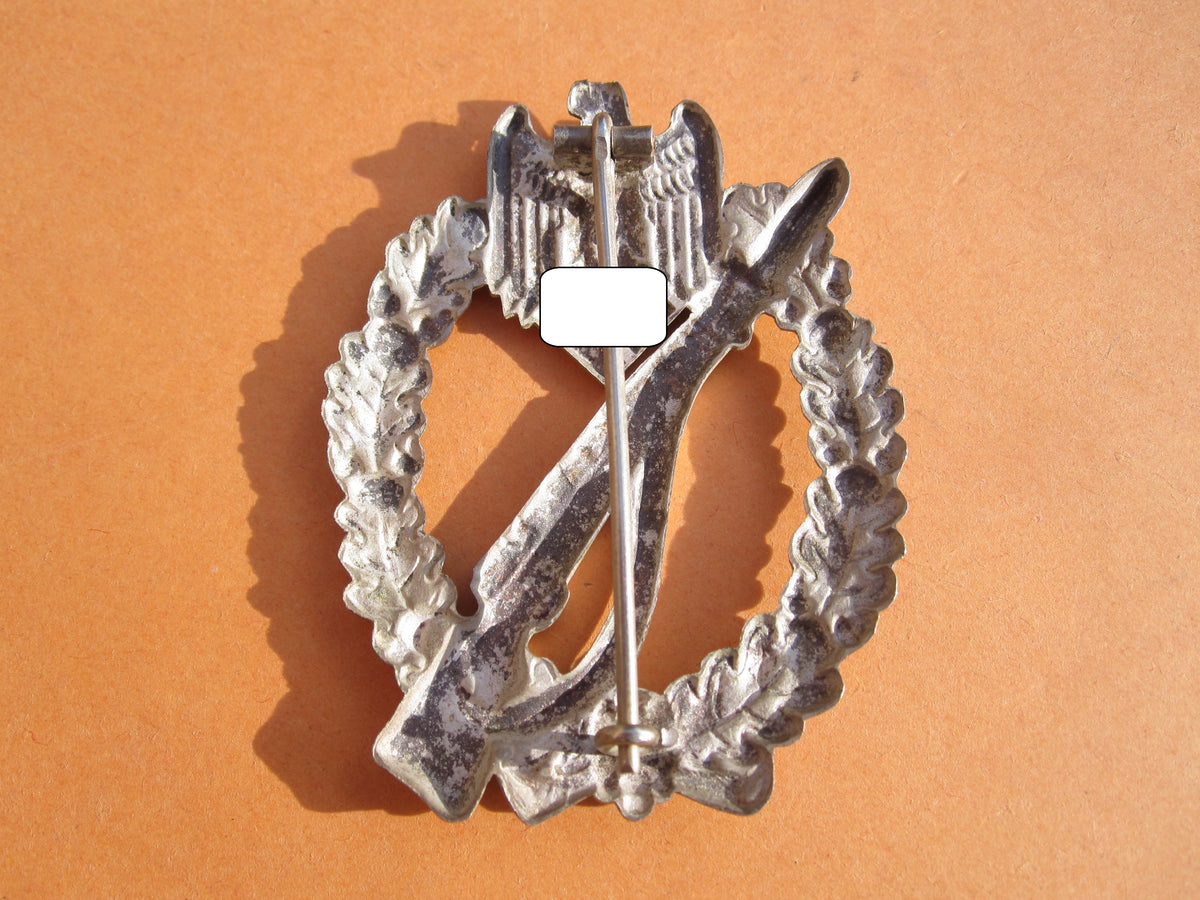 !!! BUNTMETALL !!!  Hohlprägung des Infanterie Sturmabzeichen (ISA) des Heeres in Silber Mint Condition