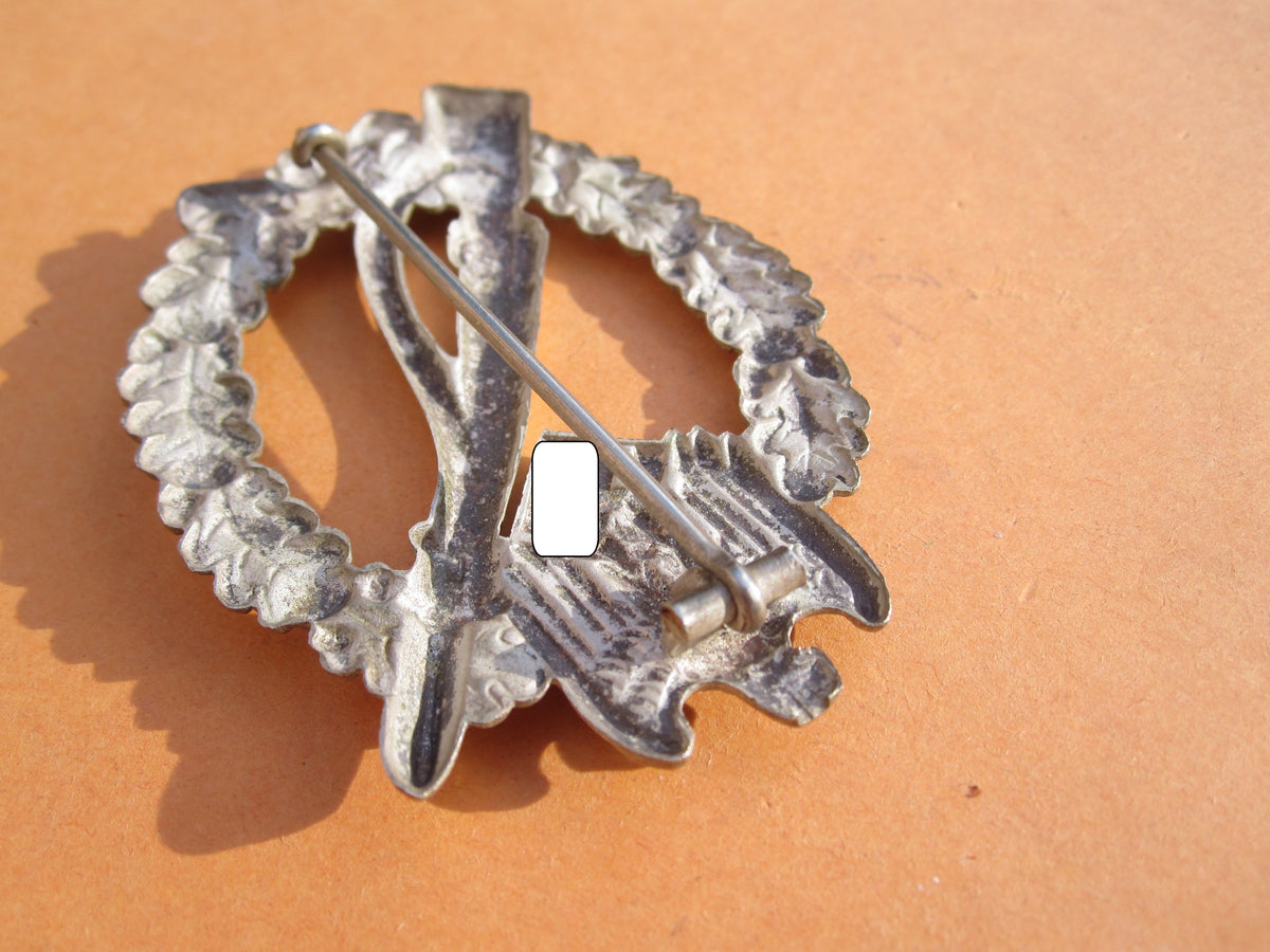 !!! BUNTMETALL !!!  Hohlprägung des Infanterie Sturmabzeichen (ISA) des Heeres in Silber Mint Condition
