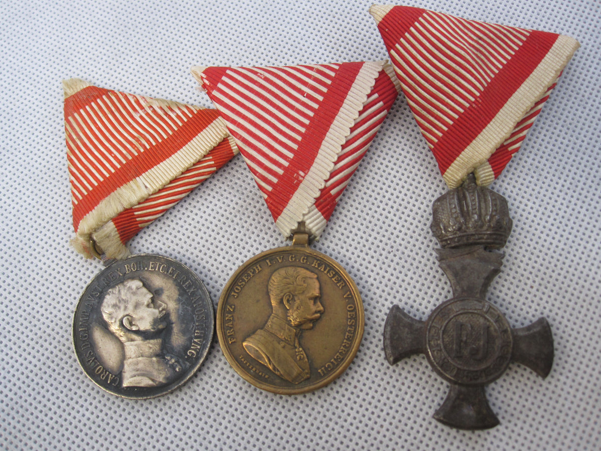 Konvolut Medaillen Österreich 1914 silberne Tapferkeitsmedaille 1.Weltkrieg