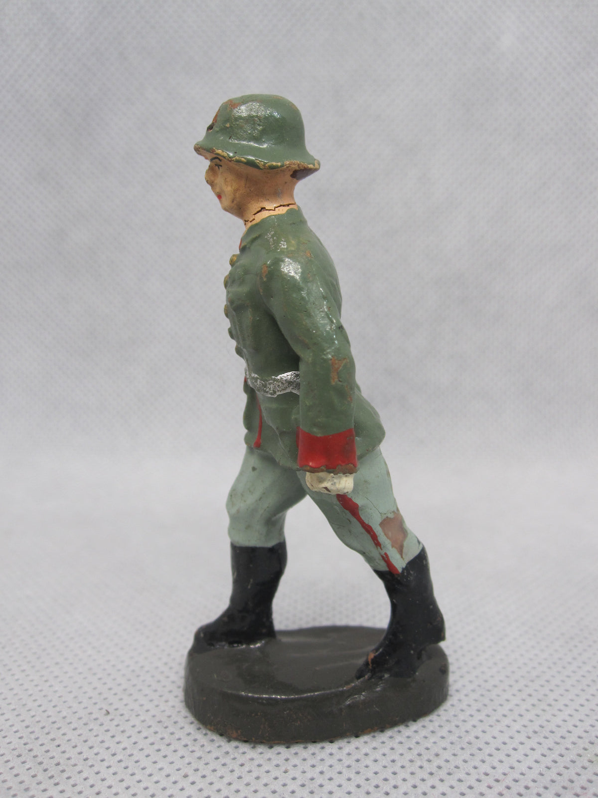 ELASTOLIN Wehrmacht Offizier in Uniform mit Säbel