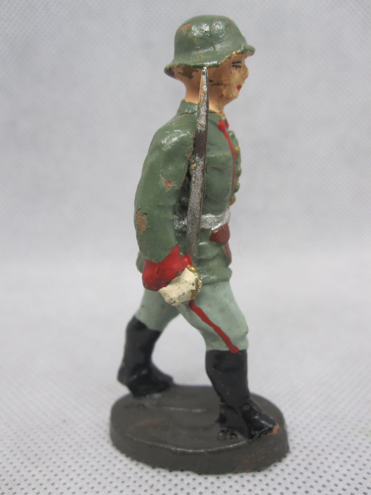 ELASTOLIN Wehrmacht Offizier in Uniform mit Säbel