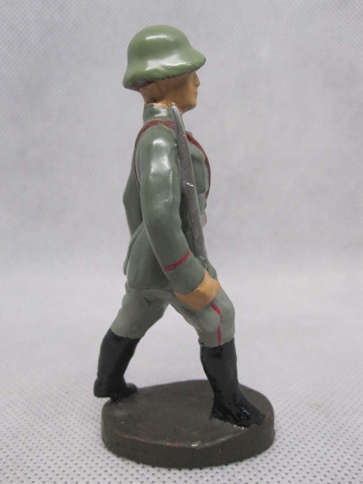 ELASTOLIN Wehrmacht Offizier in Uniform mit Säbel