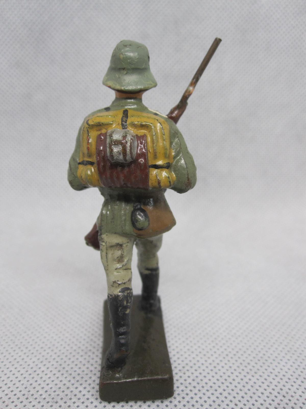 LINEOL Wehrmacht Gewehrschütze -marschierend-