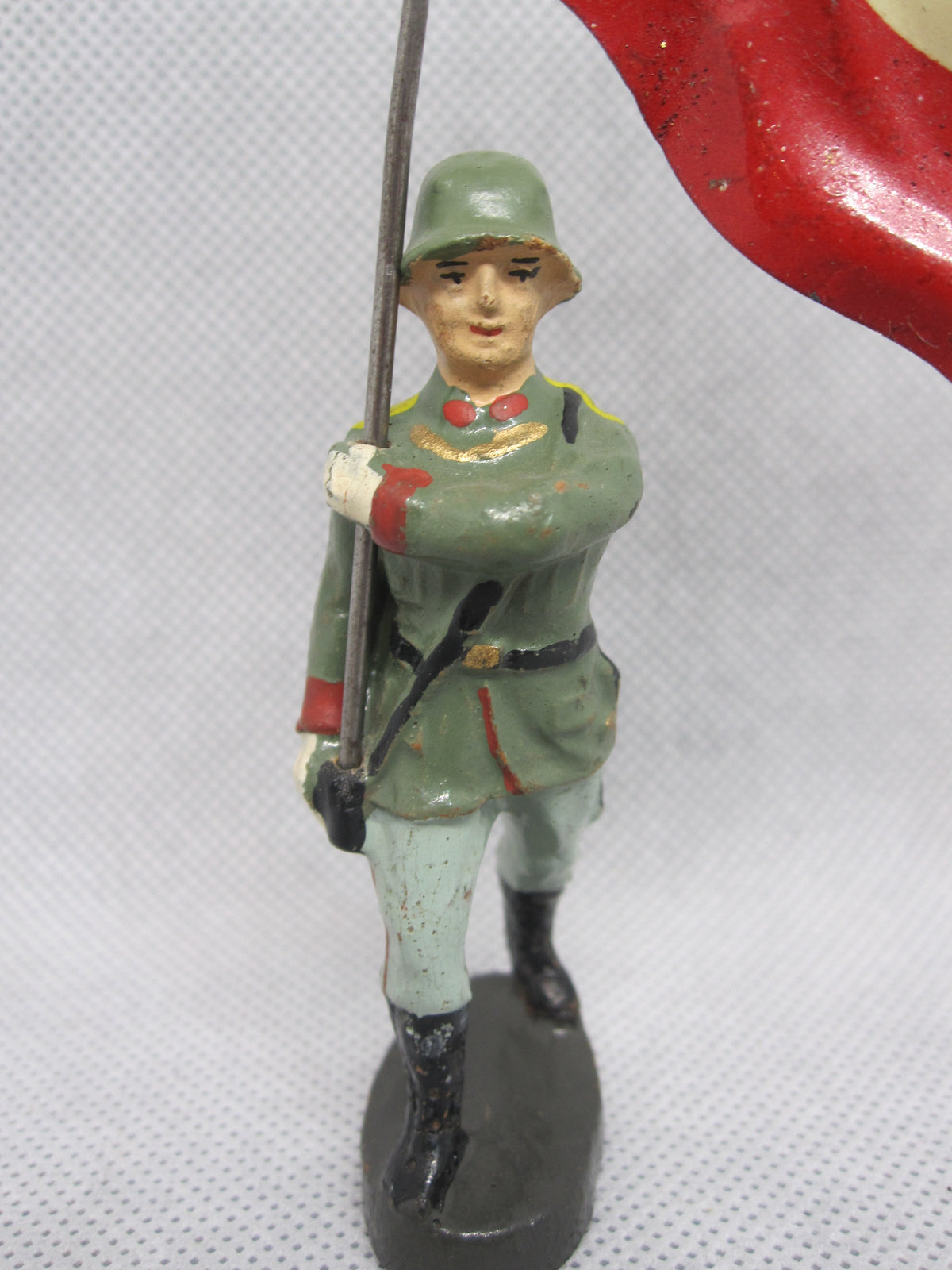 ELESTOLIN Wehrmacht Fahnenträger  -marschierend-